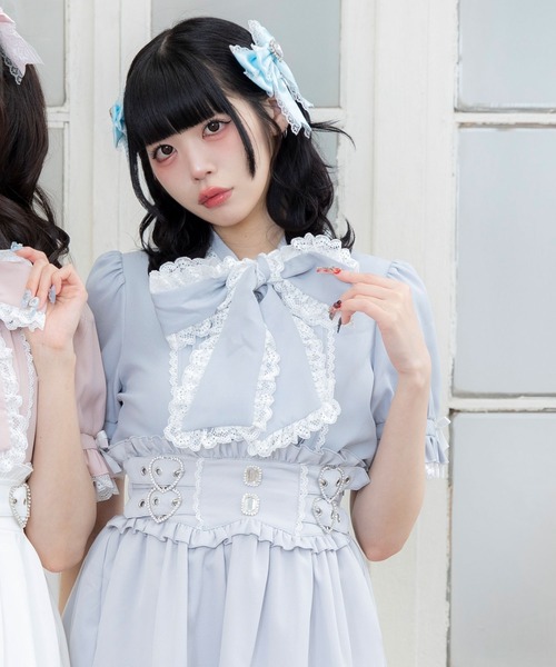 DearMyLove（ディアマイラブ）の「レースフリルたっぷり上品ボウタイリボンブラウス（シャツ/ブラウス・レディース・ホワイト/ホワイト×ブラック/ベビーピンク/ブルーグレー/ボルドー/ブラック×ホワイト/ブラック/ブラック系その他/ブルー系その他/ブラック系その他2・MEDIUM/LARGE/LL/3L）」の7枚目の写真