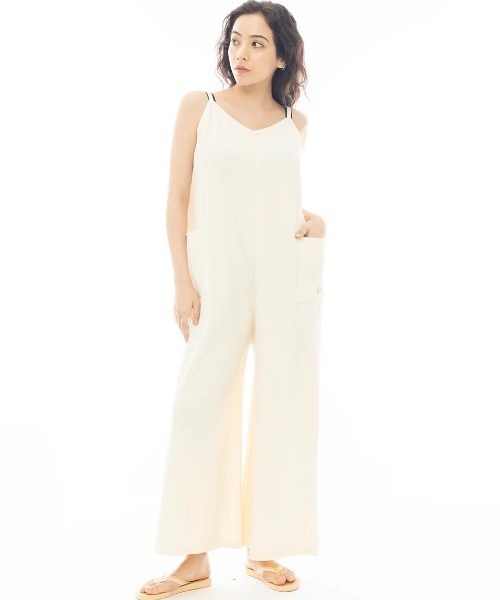 BILLABONG(ビラボン)の「BILLABONG レディース 【CHILLWEAR】 JACQUARD RIB SALOPETTE ロングパンツ 【2025年春夏モデル】/ビラボンジャガードリブフレアシルエットサロペット(サロペット/オーバーオール・レディース・ブラック/ベージュ/アイボリー・MEDIUM)」の2枚目の写真