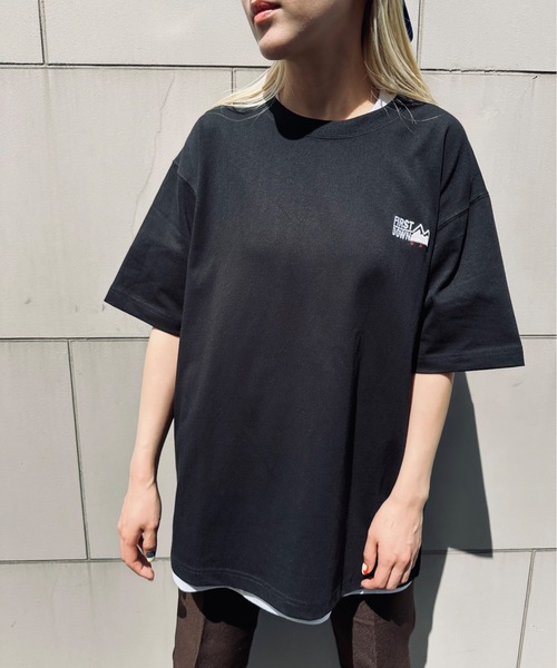 FIRST DOWN(ファーストダウン)の「FIRST DOWN USA / LOGO S/S TEE / F801042(Tシャツ/カットソー・レディース・グレー/ブラック/ホワイト・X-LARGE/LARGE)」の9枚目の写真