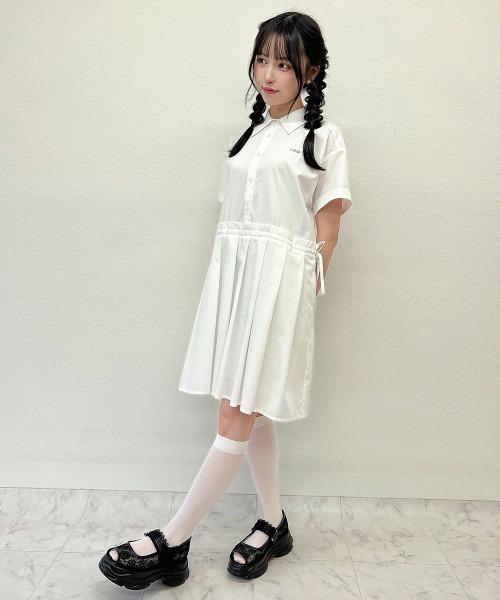 F i.n.t（フィント）の「ドロストリボンシャツワンピース【新色追加】　【1枚で快適】夏服（シャツワンピース・レディース・ブルーグレー/オフホワイト/ネイビー×ホワイト/ピンクベージュ・FREE）」の10枚目の写真