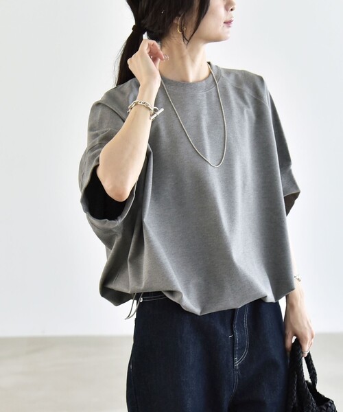 quaranciel(カランシエル)の「quaranciel:〈洗濯機可能〉ライト ポンチ ハーフスリーブ ドロスト ルーズ TEE(Tシャツ/カットソー・レディース・オフホワイト/カーキ/ブラック/ライトグレー・ONE SIZE)」の1枚目の写真