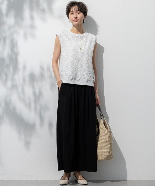 23区 S（ニジュウサンクチイサイサイズ）の「【洗える/汗じみ防止加工】エンブロイダリージャージー フレンチスリーブ カットソー（Tシャツ/カットソー・レディース・ホワイト系/ベージュ系/ブラック系・32）」の5枚目の写真