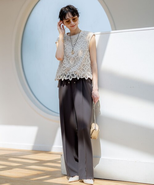 23区 S（ニジュウサンクチイサイサイズ）の「【洗える/汗じみ防止加工】エンブロイダリージャージー フレンチスリーブ カットソー（Tシャツ/カットソー・レディース・ホワイト系/ベージュ系/ブラック系・32）」の9枚目の写真