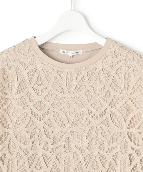 23区 S（ニジュウサンクチイサイサイズ）の「【洗える/汗じみ防止加工】エンブロイダリージャージー フレンチスリーブ カットソー（Tシャツ/カットソー・レディース・ホワイト系/ベージュ系/ブラック系・32）」の15枚目の写真