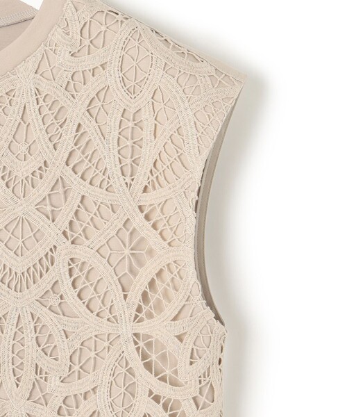 23区 S（ニジュウサンクチイサイサイズ）の「【洗える/汗じみ防止加工】エンブロイダリージャージー フレンチスリーブ カットソー（Tシャツ/カットソー・レディース・ホワイト系/ベージュ系/ブラック系・32）」の16枚目の写真