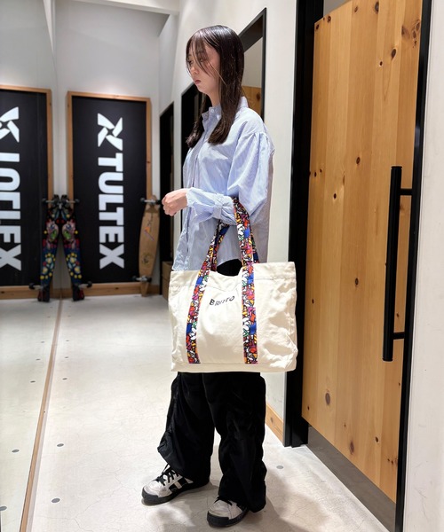 TONE SELECT WEAR(トーンセレクトウェア)の「【BRITTO】 キャンバス トート(トートバッグ・メンズ・ベージュ系その他2/ブラック系その他2/ベージュ系その他/ブラック系その他・FREE)」の7枚目の写真