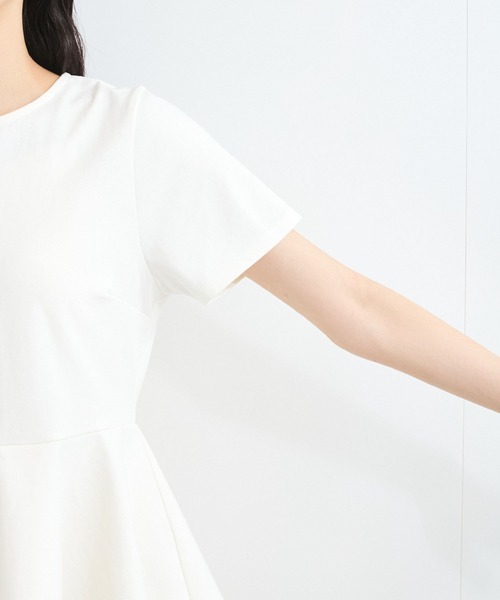 VIS（ビス）の「イレギュラーヘム異素材ドッキングペプラムプルオーバー（Tシャツ/カットソー・レディース・ブラック/オフホワイト/グリーン系その他2・FREE）」の17枚目の写真