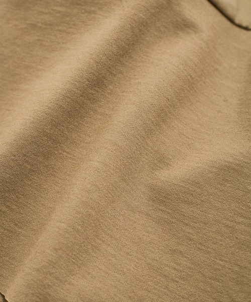 VIS（ビス）の「イレギュラーヘム異素材ドッキングペプラムプルオーバー（Tシャツ/カットソー・レディース・ブラック/オフホワイト/グリーン系その他2・FREE）」の5枚目の写真