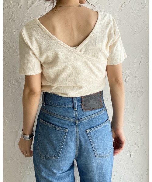 She's Closet(シーズクローゼット)の「2wayカシュクールボートネック/Vネック半袖Tシャツ(Tシャツ/カットソー・レディース・ブラック/アイボリー・FREE)」の5枚目の写真