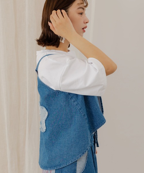 ScoLar（スカラー）の「152639：花アップリケデニムビスチェ（その他トップス・レディース・ネイビー/ブラック・M）」の7枚目の写真