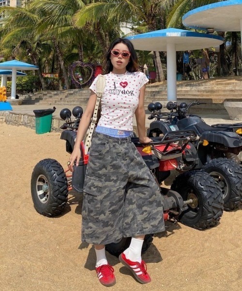 FreeZone(フリーゾーン)の「カーゴカモワイドパンツ(カーゴパンツ・メンズ・ダークグレー・S/M/L)」の18枚目の写真