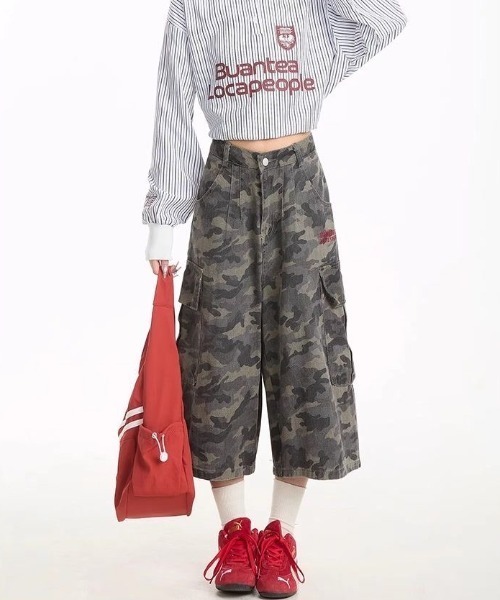 FreeZone(フリーゾーン)の「カーゴカモワイドパンツ(カーゴパンツ・メンズ・ダークグレー・S/M/L)」の15枚目の写真