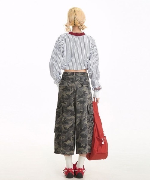 FreeZone(フリーゾーン)の「カーゴカモワイドパンツ(カーゴパンツ・メンズ・ダークグレー・S/M/L)」の8枚目の写真