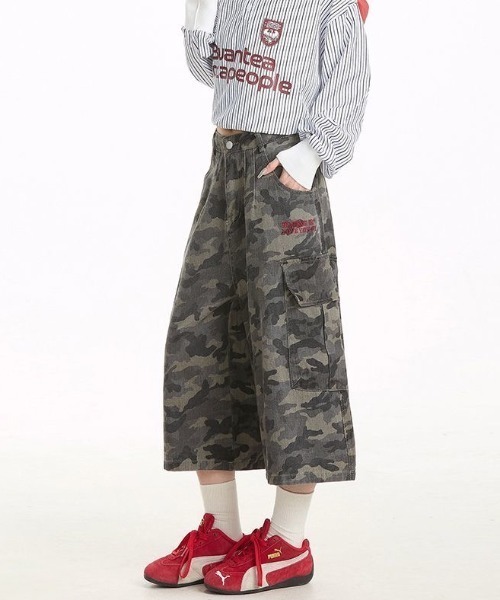 FreeZone(フリーゾーン)の「カーゴカモワイドパンツ(カーゴパンツ・メンズ・ダークグレー・S/M/L)」の9枚目の写真