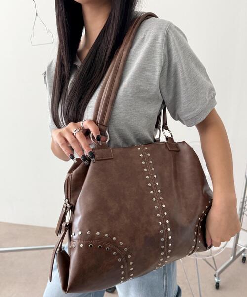 WEGO（ウィゴー）の「WEGO/スタッズBIGボストン（ショルダーバッグ・レディース・ブラック/ブラウン・FREE）」の2枚目の写真