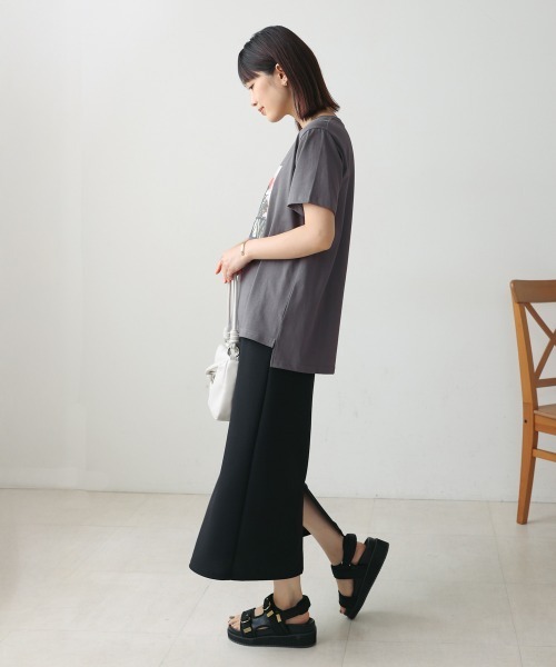 Bou Jeloud(ブージュルード)の「フォトフラワーTシャツ(Tシャツ/カットソー・レディース・オフホワイト/チャコールグレー・38)」の22枚目の写真