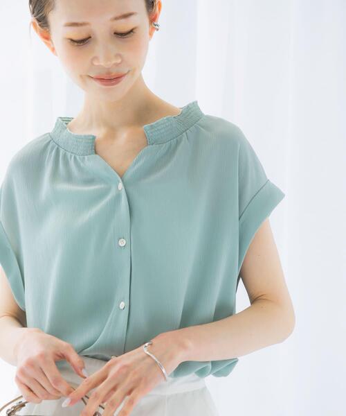 URBAN RESEARCH ROSSO WOMEN（アーバンリサーチ　ロッソ）の「『WEB限定』シャーリングスキッパーブラウス（シャツ/ブラウス・レディース・ブラウン/ミント/ライトベージュ・FREE）」の3枚目の写真