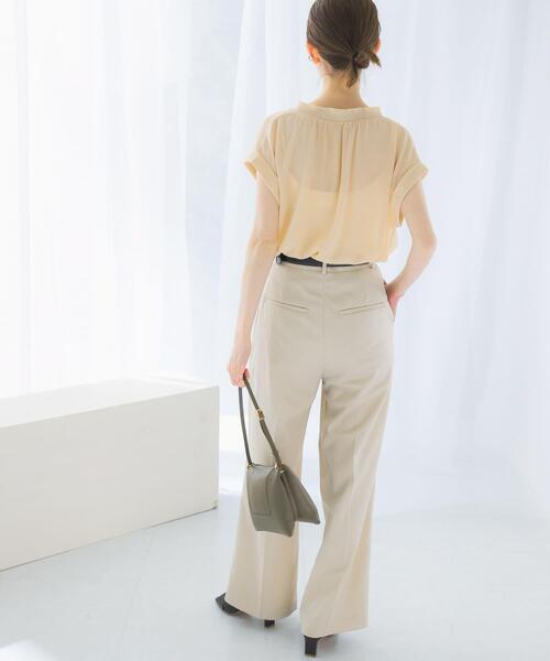 URBAN RESEARCH ROSSO WOMEN（アーバンリサーチ　ロッソ）の「『WEB限定』シャーリングスキッパーブラウス（シャツ/ブラウス・レディース・ブラウン/ミント/ライトベージュ・FREE）」の18枚目の写真