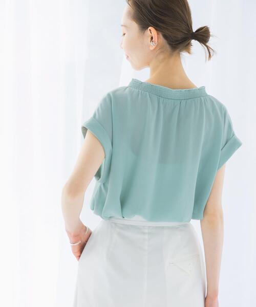 URBAN RESEARCH ROSSO WOMEN（アーバンリサーチ　ロッソ）の「『WEB限定』シャーリングスキッパーブラウス（シャツ/ブラウス・レディース・ブラウン/ミント/ライトベージュ・FREE）」の22枚目の写真