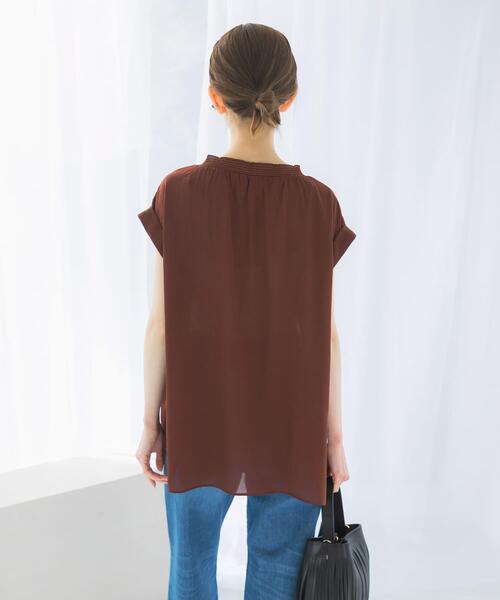 URBAN RESEARCH ROSSO WOMEN（アーバンリサーチ　ロッソ）の「『WEB限定』シャーリングスキッパーブラウス（シャツ/ブラウス・レディース・ブラウン/ミント/ライトベージュ・FREE）」の8枚目の写真