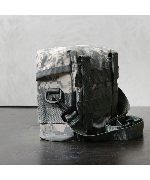 MILITARY(ミリタリー)の「実物 新品 デッドストック 米軍 チャプレンキットポーチ ACU(UCP)(ショルダーバッグ・メンズ・グレー系カモフラージュ・ONE SIZE)」の4枚目の写真