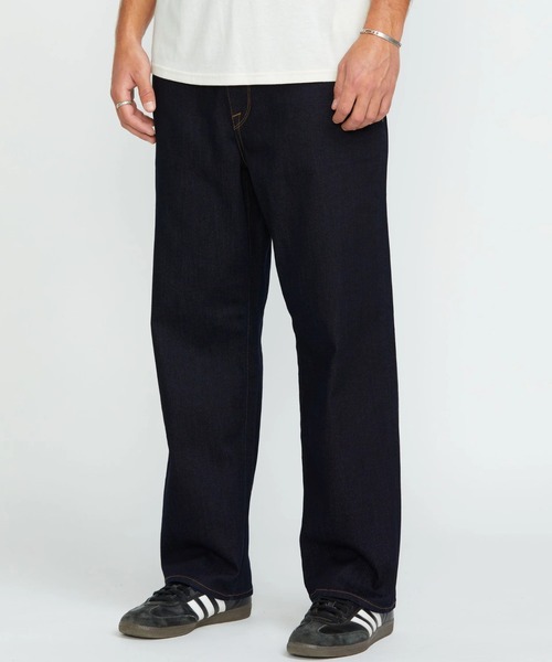VOLCOM（ボルコム）の「【VOLCOM/ボルコム】 Billow Loose Fit Jeans /ローライズルーズフィットデニムパンツ（デニムパンツ・メンズ・ブルー系その他/ブラック系その他・34inch/28inch/30inch/32inch）」の2枚目の写真