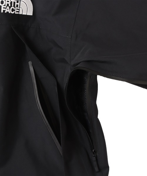THE NORTH FACE(ザノースフェイス)の「THE NORTH FACE Mountain Jacket / ザ・ノース・フェイス マウンテン ジャケット(マウンテンパーカー・メンズ・ブラック/グリーン/ベージュ・S/M/L/XL/XXL)」の11枚目の写真