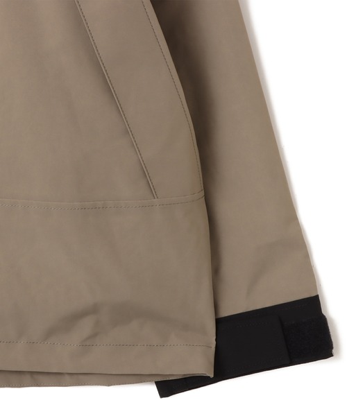 THE NORTH FACE(ザノースフェイス)の「THE NORTH FACE Mountain Jacket / ザ・ノース・フェイス マウンテン ジャケット(マウンテンパーカー・メンズ・ブラック/グリーン/ベージュ・S/M/L/XL/XXL)」の10枚目の写真
