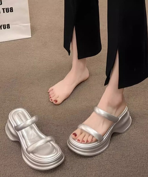 SANSeLF（サンセルフ）の「【SANSeLF】 メタリック ダブルストラップ サンダル ウェーブソール 厚底 フラット sas25s002（サンダル・レディース・アイボリー/ブラック/シルバー・39/38/37/36）」の3枚目の写真