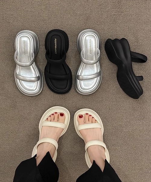 SANSeLF（サンセルフ）の「【SANSeLF】 メタリック ダブルストラップ サンダル ウェーブソール 厚底 フラット sas25s002（サンダル・レディース・アイボリー/ブラック/シルバー・39/38/37/36）」の9枚目の写真