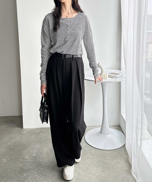 GeeRA(ジーラ)の「【S-LLサイズ/5色展開】前後2WAYシアースラブヘンリーネックロングTシャツ(Tシャツ/カットソー・レディース・ブラウン/オフホワイト/グレー/ブラック/ホワイト×ブラック・SMALL/MEDIUM/LARGE/X-LARGE)」の13枚目の写真