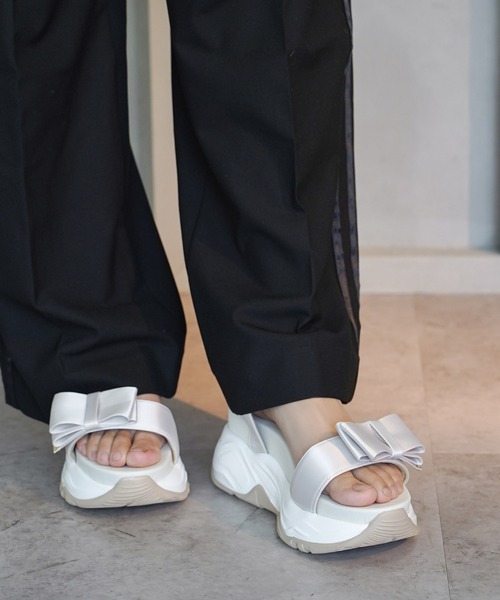 chocolates（チョコラテス）の「サテン リボン スポーツサンダル（サンダル・レディース・ホワイト/オレンジ/ブラック・LL/S/M/L）」の11枚目の写真