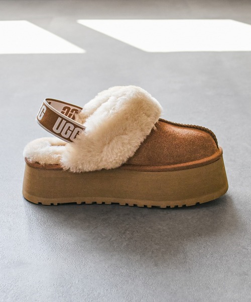 UGG(アグ)の「(UGG)W FUNKETE(ブーツ・レディース・ブラック/ブラウン・23cm/24cm/25cm)」の1枚目の写真