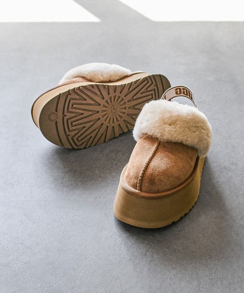 UGG(アグ)の「(UGG)W FUNKETE(ブーツ・レディース・ブラック/ブラウン・23cm/24cm/25cm)」の3枚目の写真