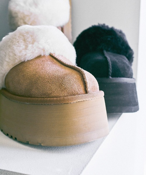 UGG(アグ)の「(UGG)W FUNKETE(ブーツ・レディース・ブラック/ブラウン・23cm/24cm/25cm)」の20枚目の写真