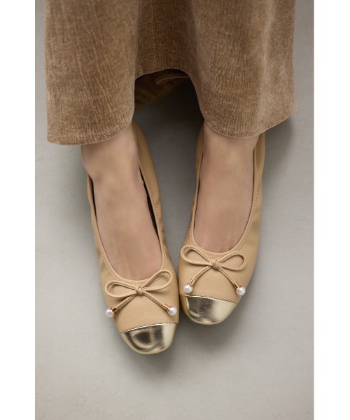 STACCATO(スタッカート)の「ライラ-ライトバレエ(バレエシューズ・レディース・ベージュ系その他/ブラック系その他・22.5cm/23.0cm/23.5cm/24.0cm/24.5cm)」の1枚目の写真