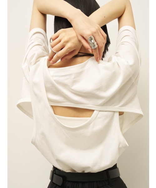 AIC.(エーアイシー)の「【再入荷】バックレイヤードフィットTシャツ(Tシャツ/カットソー・レディース・オフホワイト/ブラック/チャコールグレー・FREE)」の1枚目の写真