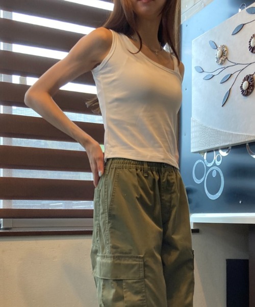 ｔｏｌｅｎｅ（トレネ）の「アシンメトリー 太ストラップ タンクトップ（Tシャツ/カットソー・レディース・ホワイト/ブラック・FREE）」の5枚目の写真