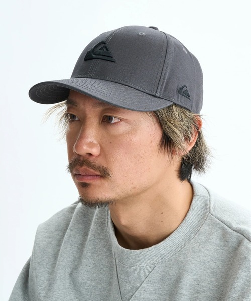 Quiksilver(クイックシルバー)の「QS LOGO LOW CURVE CA /クイックシルバーロゴ刺繍キャップ(帽子)(キャップ・メンズ・チャコールグレー/ベージュ/ブラック・FREE)」の3枚目の写真