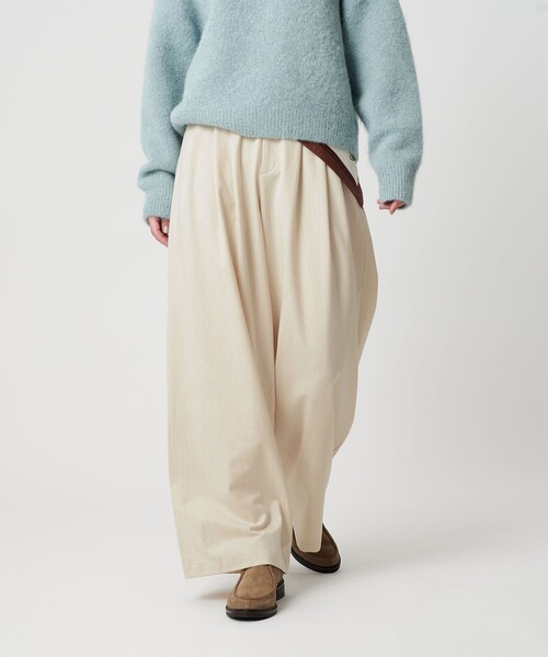 BEAUTY&YOUTH UNITED ARROWS（ビューティーアンドユースユナイテッドアローズ）の「毛ポリエステルレーヨンブレンド ワイドタックパンツ（その他パンツ・レディース・オフホワイト/グレー/ブラック・XS/S/M/L）」の8枚目の写真