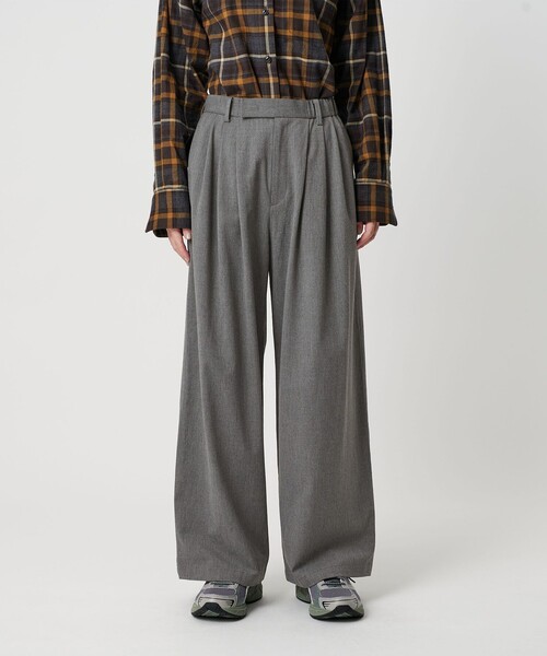 BEAUTY&YOUTH UNITED ARROWS（ビューティーアンドユースユナイテッドアローズ）の「毛ポリエステルレーヨンブレンド ワイドタックパンツ（その他パンツ・レディース・オフホワイト/グレー/ブラック・XS/S/M/L）」の18枚目の写真