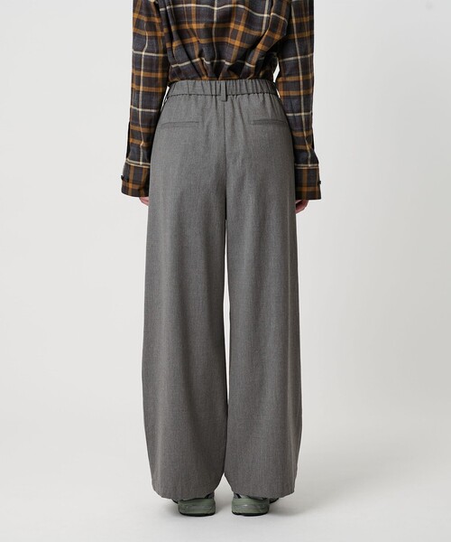 BEAUTY&YOUTH UNITED ARROWS（ビューティーアンドユースユナイテッドアローズ）の「毛ポリエステルレーヨンブレンド ワイドタックパンツ（その他パンツ・レディース・オフホワイト/グレー/ブラック・XS/S/M/L）」の20枚目の写真