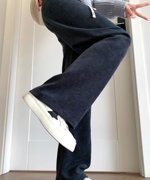 Beststore(ベストストア)の「コーデュロイパンツ 裏起毛 秋冬 ワイドパンツ(その他パンツ・レディース・グレー/ブラック/オフホワイト/ブラウン・M/XL/L)」の13枚目の写真
