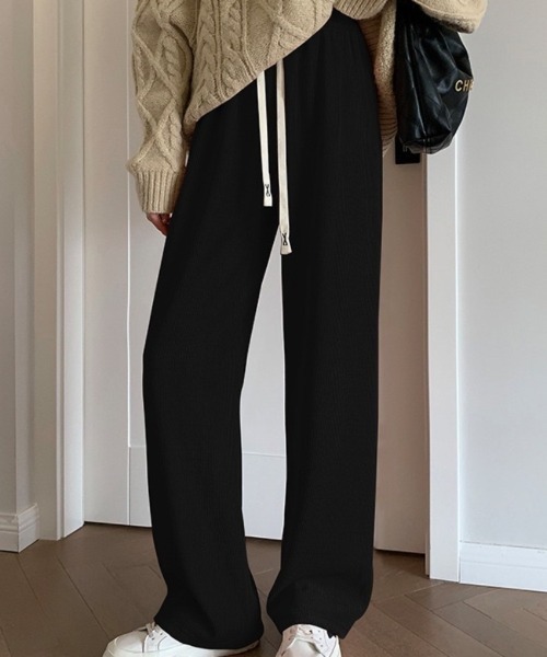 Beststore(ベストストア)の「コーデュロイパンツ 裏起毛 秋冬 ワイドパンツ(その他パンツ・レディース・グレー/ブラック/オフホワイト/ブラウン・M/XL/L)」の16枚目の写真