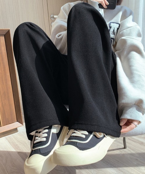 Beststore(ベストストア)の「コーデュロイパンツ 裏起毛 秋冬 ワイドパンツ(その他パンツ・レディース・グレー/ブラック/オフホワイト/ブラウン・M/XL/L)」の14枚目の写真