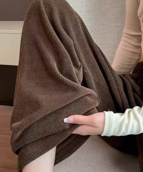 Beststore(ベストストア)の「コーデュロイパンツ 裏起毛 秋冬 ワイドパンツ(その他パンツ・レディース・グレー/ブラック/オフホワイト/ブラウン・M/XL/L)」の7枚目の写真