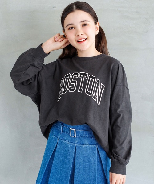 coca（coca）（コカ）の「キッズ 親子お揃いTースウェット ワッペンビッグシルエット（スウェット・キッズ・ワイン/ネイビー/オートミール/チャコール・120/130/150/140）」の2枚目の写真