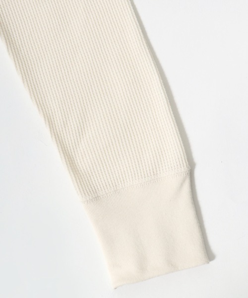 HANES（ヘインズ）の「Hanes（ヘインズ）ワッフルクルーネックロングスリーブTシャツ/パックT レディース（Tシャツ/カットソー・レディース・アイボリー/ネイビー/グレー・FREE）」の14枚目の写真