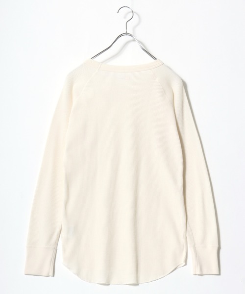 HANES（ヘインズ）の「Hanes（ヘインズ）ワッフルクルーネックロングスリーブTシャツ/パックT レディース（Tシャツ/カットソー・レディース・アイボリー/ネイビー/グレー・FREE）」の5枚目の写真
