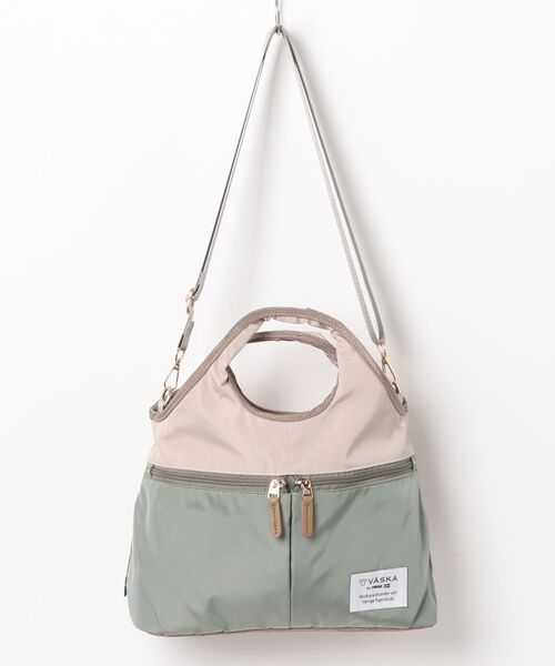 VASKA by moz(ヴェスカ バイ モズ)の「【VASKA by moz】ヴェスカ バイ モズ 軽撥水2WAYショルダートートバッグ VZPS02(トートバッグ・レディース・ブルー/ブラック/グリーン・ONE SIZE)」の2枚目の写真